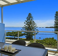 Lakeside Waterfront Apartment 18 The Entrance - Accommodation Broome