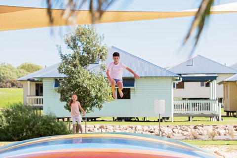 The Retreat West Beach Parks - Accommodation Broome 5