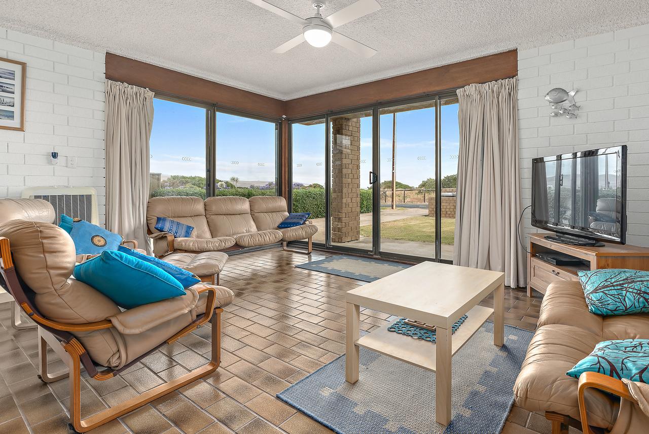 Aldinga Beach SA Accommodation Broome