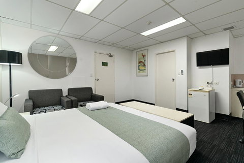 Cosmo On Bank - Accommodation Broome 9