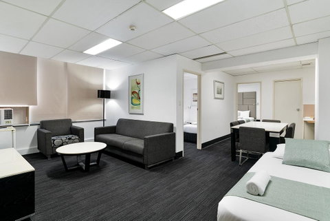 Cosmo On Bank - Accommodation Broome 5