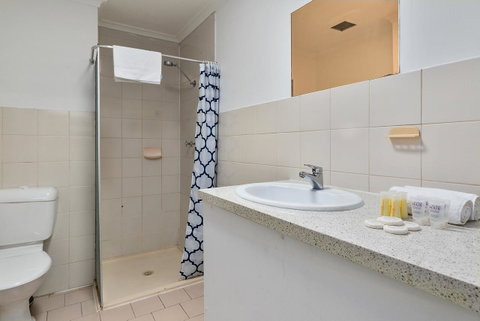 Cosmo On Bank - Accommodation Broome 12