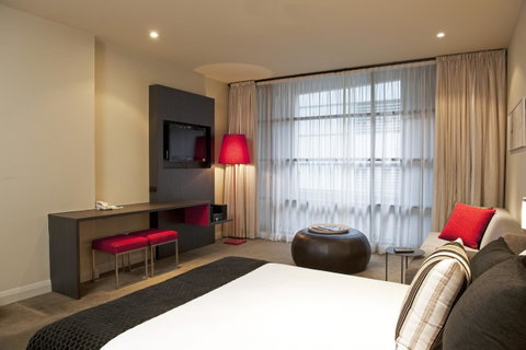 Mantra Hindmarsh Square - Accommodation Broome 1