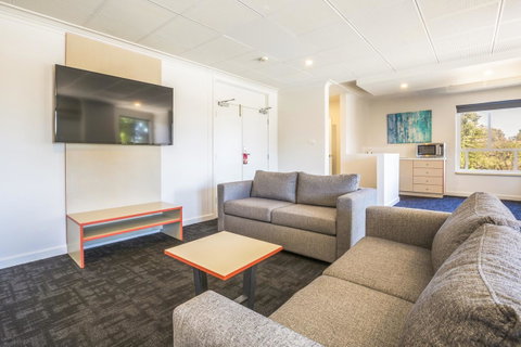 Nightcap At Rose & Crown Hotel - Accommodation Broome 2