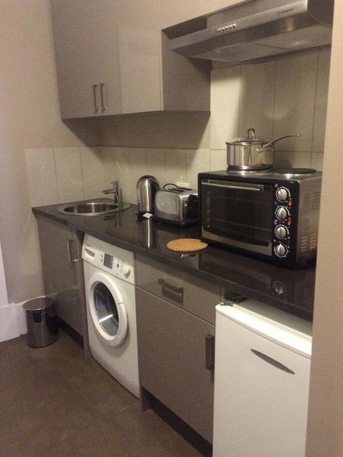 Penzance Cottage Glenelg - Accommodation Broome 3