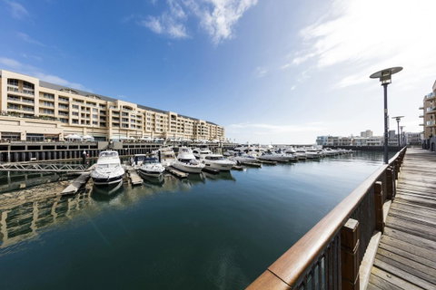 Oaks Glenelg Liberty Suites - Accommodation Broome 15