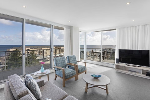 Oaks Glenelg Liberty Suites - Accommodation Broome 36