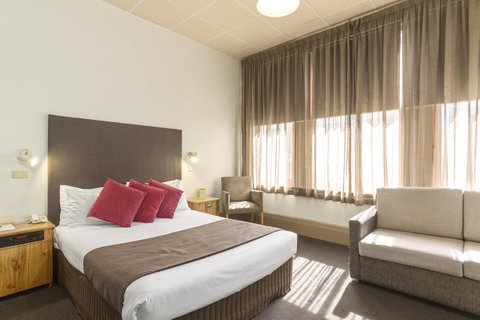 Adelaide Paringa - Accommodation Broome 2