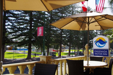 Ensenada Motor Inn And Suites - Accommodation Broome 5