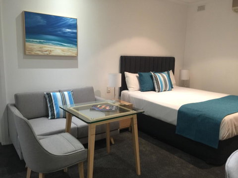 Ensenada Motor Inn And Suites - Accommodation Broome 14