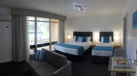 Ensenada Motor Inn And Suites - Accommodation Broome 9