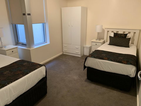 Ensenada Motor Inn And Suites - Accommodation Broome 28