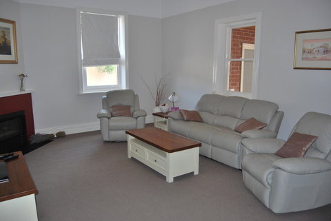 Jacaranda Cottage - Accommodation Broome 6