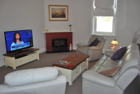 Jacaranda Cottage - Accommodation Broome 2
