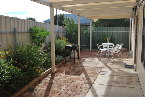 Jacaranda Cottage - Accommodation Broome 5