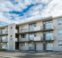 Glenelg Holiday Apartments - Corfu - Accommodation Broome