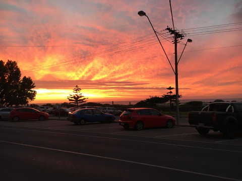 Adelaide - Semaphore Beach Front - Accommodation Broome 4