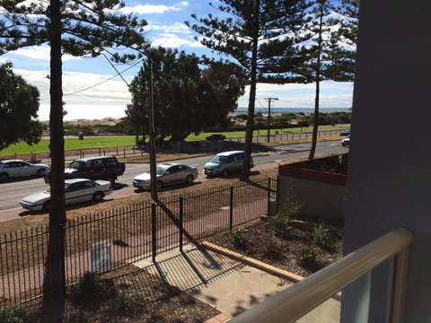 Adelaide - Semaphore Beach Front - Accommodation Broome 27