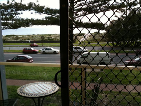 Adelaide - Semaphore Beach Front - Accommodation Broome 9