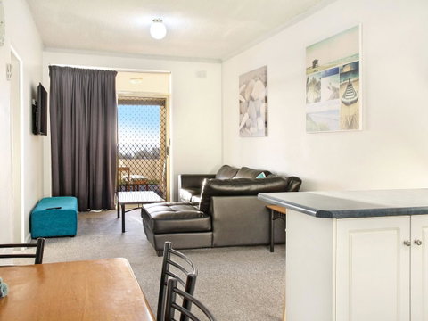 Seaview Sunset Holiday Apartments - Accommodation Broome 37