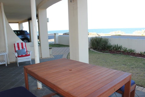 Seaview Sunset Holiday Apartments - Accommodation Broome 18