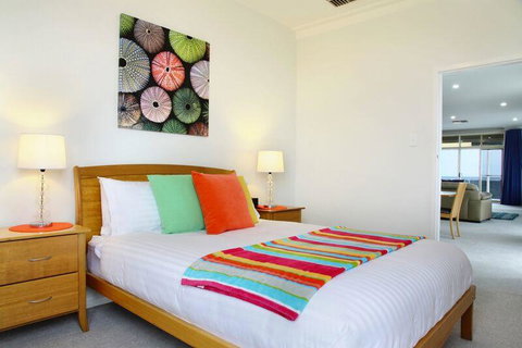 Seaview Sunset Holiday Apartments - Accommodation Broome 33