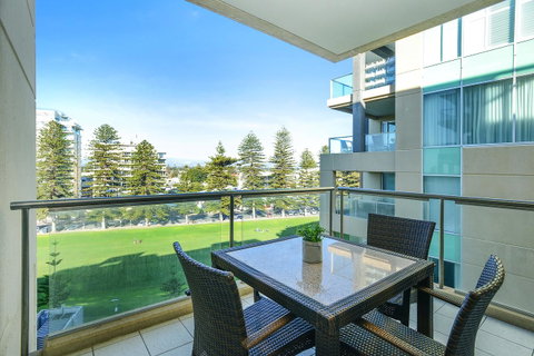 Pier Luxury Apartments - Accommodation Broome 3