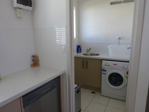 Selene Holiday Apartment @West Beach - Accommodation Broome 18