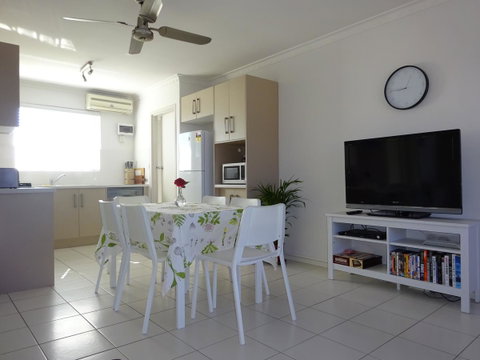 Selene Holiday Apartment @West Beach - Accommodation Broome 9