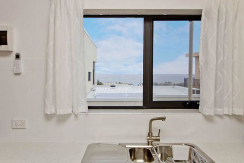 Atlantic West Beach Apartments - Accommodation Broome 12
