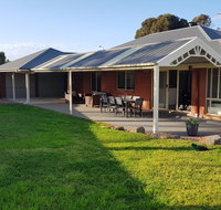 Aldinga Beach overnighter or getaway home - Accommodation Broome