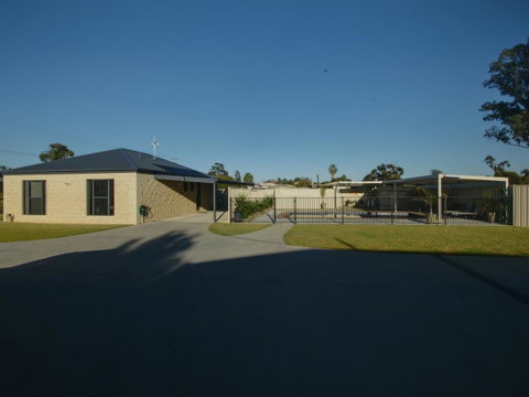 DBJ Holiday Units - Accommodation Broome 1