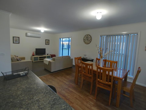 DBJ Holiday Units - Accommodation Broome 3