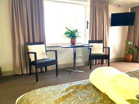 Nightcap At Hotel Victor - Accommodation Broome 10