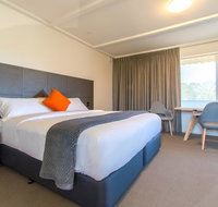 Mick O'Sheas - Accommodation Broome