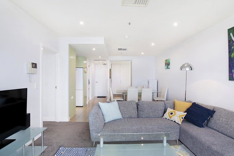 Beachside Luxury & Comfort, Ocean Views In Glenelg - Accommodation Broome 10