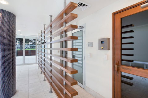 Beachside Luxury & Comfort, Ocean Views In Glenelg - Accommodation Broome 27