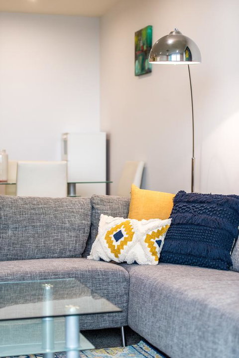 Beachside Luxury & Comfort, Ocean Views In Glenelg - Accommodation Broome 9