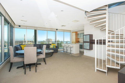 Glenelg Skyline Penthouse - Accommodation Broome 40
