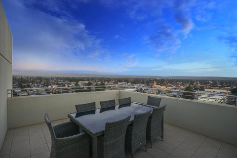 Glenelg Skyline Penthouse - Accommodation Broome 34