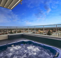 Glenelg Skyline Penthouse - Accommodation Broome