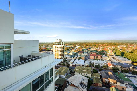 Glenelg Skyline Penthouse - Accommodation Broome 17