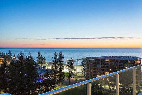 Glenelg Skyline Penthouse - Accommodation Broome 32