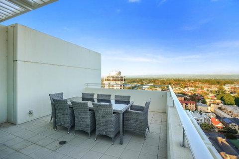 Glenelg Skyline Penthouse - Accommodation Broome 6