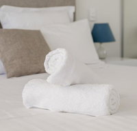 Ther-Rich Elegant 1BR Apartment in Walkerville - Accommodation Broome