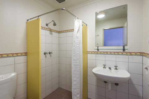 YHA Adelaide Central - Accommodation Broome 40