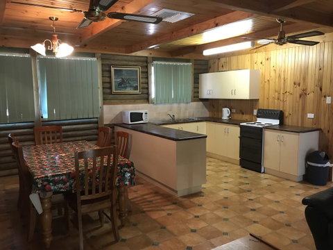 Shangri La Moonta Bay - Accommodation Broome 14