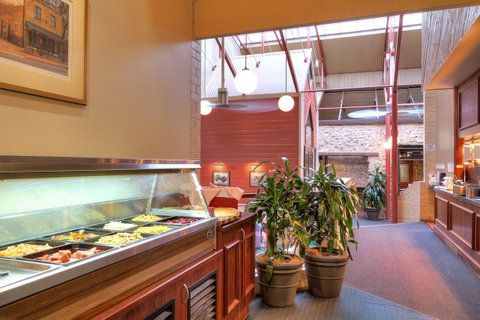 Victoria Hotel Strathalbyn - Accommodation Broome 4