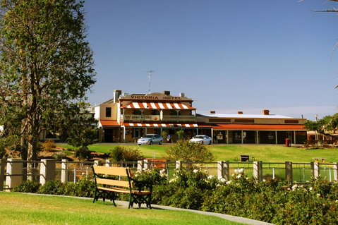 Victoria Hotel Strathalbyn - Accommodation Broome 11