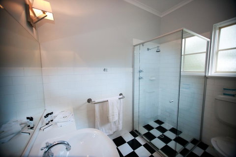 St Francis Winery - Accommodation Broome 3